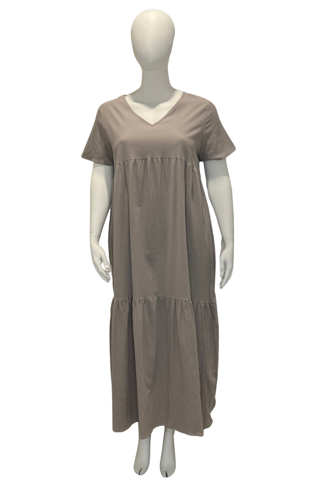 Relaxed Fit Three Tier Plus Size Women's Maxi Dress