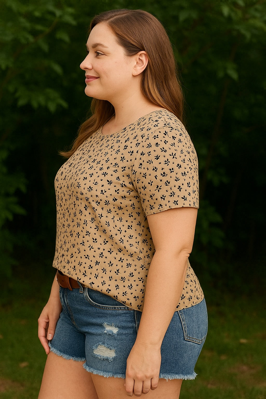 Plus Size Women's Floral Print Flutter Sleeve Blouse – Relaxed Summer Top, Soft & Lightweight Casual Wear