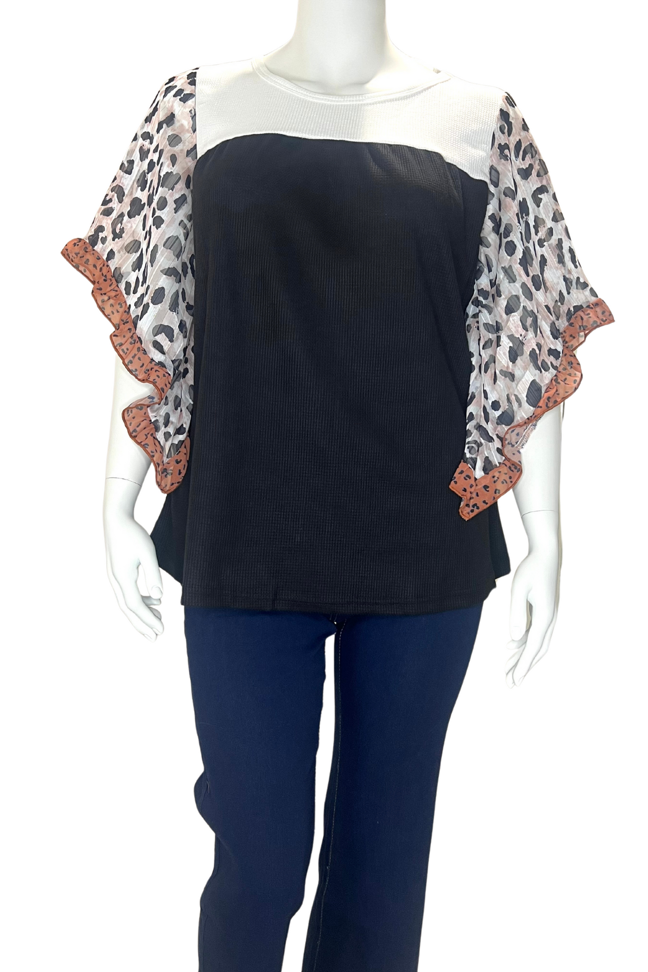 Plus Size Leopard Print T-Shirt with Ruffle Sleeves – Stylish V-Neck Top for Women